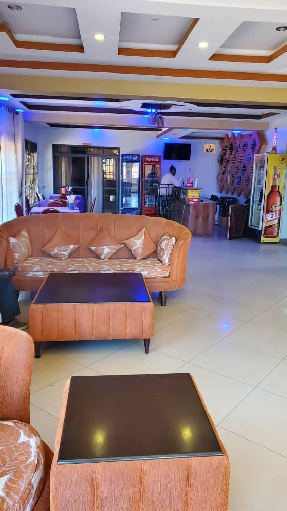 GoldStar Hotel Resort Busia – stylish interior and lobby